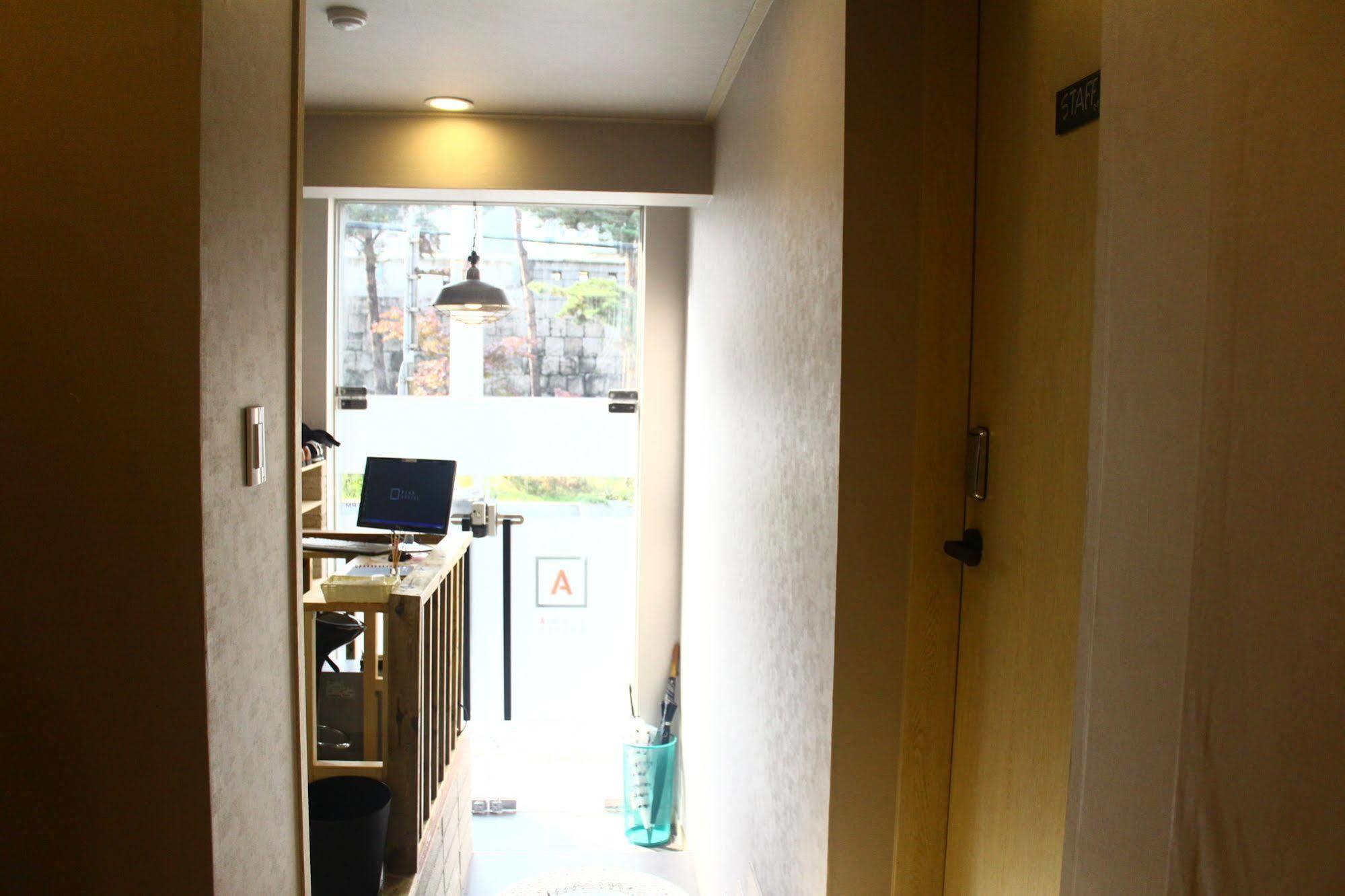 Plan A Hostel Сеул Экстерьер фото